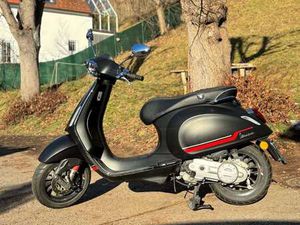 VESPA SPRINT 50 MOPED/MOFA