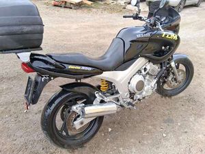YAMAHA TDM 850