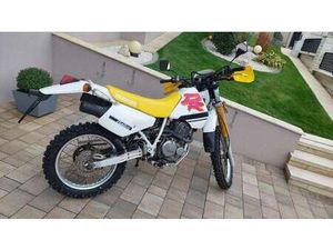 349 CCM, LEISTUNG 19,7 KW