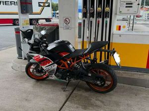 RC 390 SUPERSPORT CUP EDITION MIT AKRAPOVIC