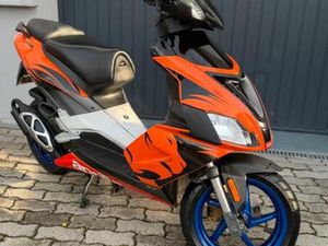 APRILIA SR50 DITECH 50 CCM TOP ZUSTAND