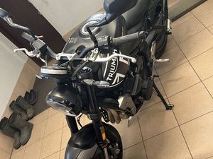 MOTCYKL TRIUMPH TRIDENT CHODÓW