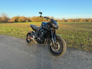 YAMAHA MT09 2017 11.8K MILES, AKRAPOVIC EXHAUST