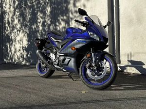 2023 YAMAHA YZF R3