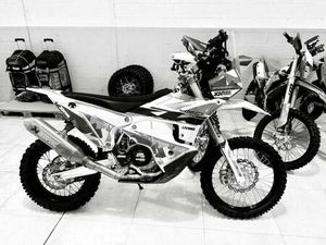 KTM 450 RALLY RALLYE REPLICA