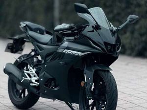 YAMAHA YZF-R125