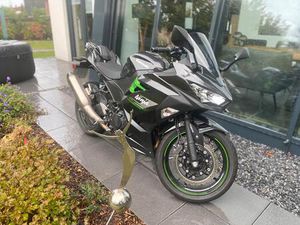 KAWASAKI NINJA 400 PERFORMANCE MY23 WIE NEU!!!