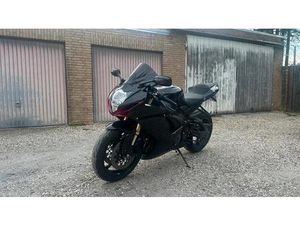 SUZUKI GSXR 750