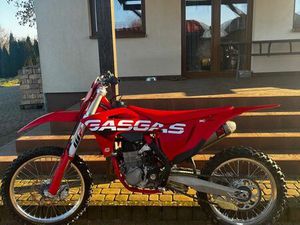 GASGAS MC 450/AKRAPOVIČ DERCZEWO