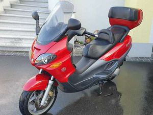 PIAGGIO X9 250