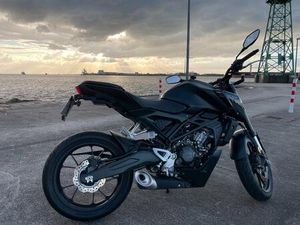 TOP ZUSTAND!!! HONDA CB125 / UM - UND UNFALLFREI!!! / NEUWERTIG!!