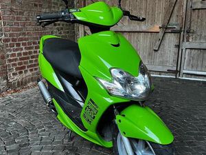 YAMAHA JOG R 50 CCM GRÜN 50ER PAPIERE AEROX