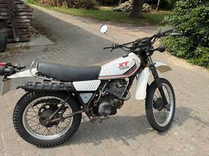 YAMAHA XT 250