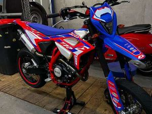 125 R LC