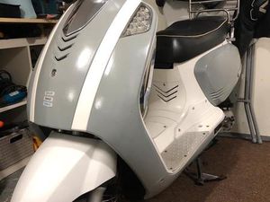 KEEWAY AGORA 25 KM/H ROLLER 50M2 RETRO