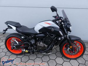 YAMAHA MT-07 AUSPUFF TIEFERLEGUNG MIT 2630,- ZUBEHÖR