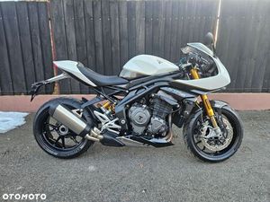 TRIUMPH SPEED TRIPLE