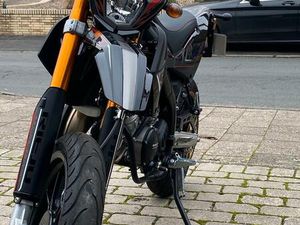 RIEJU MRT 50 2-TAKT MOPED - FAST NEU, NUR 1 MONAT GEFAHREN