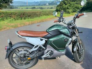 SUPER SOCO TC ECO | E-MOTORRAD 45 KM/H | ELEKTROROLLER