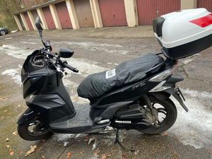 SYM JET 4 MOTORROLLER GROß