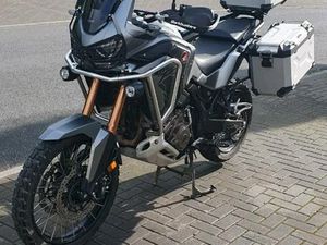 HONDA AFRICA TWIN 1100 ES