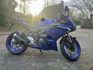 YAMAHA YZF R3 *GARANTIE BIS 2027 INKL. TÜV*