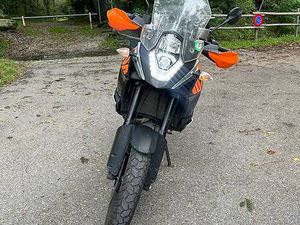 KTM 1050 ADVENTURE CANTON TESSIN -
