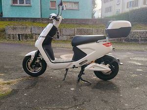 E-ROLLER 25 KM/H, BIS 80 KM CANTON ZURICH -