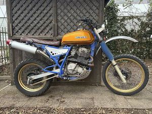 SUZUKI 600 DR CANTON BERNE -
