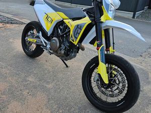 701 SUPERMOTARD