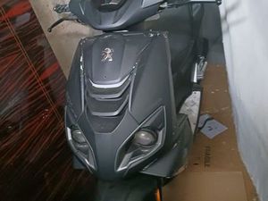 VENDS SCOOTER PEUGEOT SPEEDFIGHT 4
