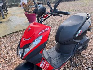 SCOOTER PEUGEOT STREET ZONE