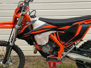 MOTO KTM 125