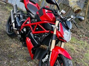DUCATI 848 STREETFIGHTER V2