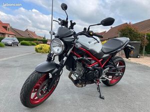 SUZUKI SV650 - 6200KM - PARFAIT ÉTAT