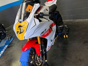 YAMAHA R7 EDITION ANNIVERSAIRE PISTE/ROUTE