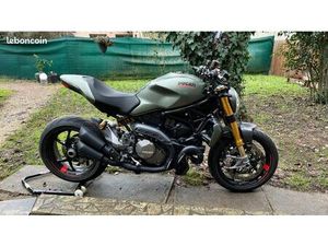 DUCATI MONSTER 1200S