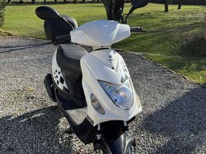 SCOOTER LAZIO RENO - EN TRÉS BON ETAT