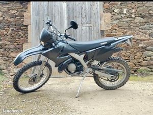 MOTO YAMAHA 50 CC