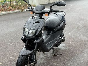 PEUGEOT TREKKER 2011