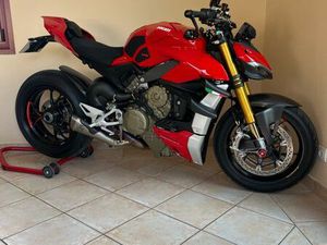DUCATI STREETFIGHTER V4 S