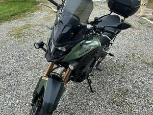 VEND MOTO HONDA CB500 X