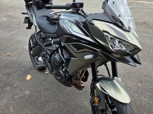 MOTO KAWASAKI VERSYS 650