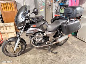 MOTO GUZZI 750 BRÈVA