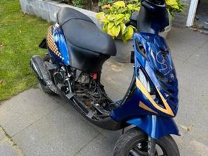 PIAGGIO ZIP 150CC HEXAGON BLOK — SCOOTERS | PIAGGIO — MARKTPLAATS