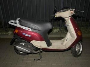 PIAGGIO SKR 125CC 7K KM A1 KENTEKEN — SCOOTERS | PIAGGIO — MARKTPLAATS