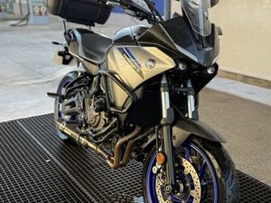 VENDO YAMAHA TRACER 7 2023 GUIA