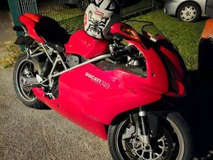 DUCATI 749