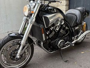 1200 VMAX YAMAHA