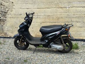 SCOOTER CRACKER 2006